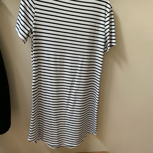 Black and White Striped T-Shirt Dress - Picture 7 of 8
